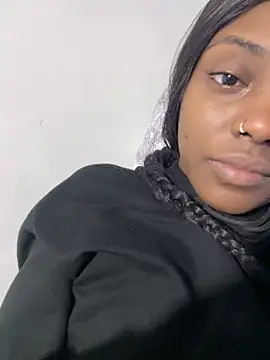 Snapshot of zaracollins01 chatting on October 17, 2025, 1:02 pm zaracollins01 online show from October 17, 2025, 1:02 pm