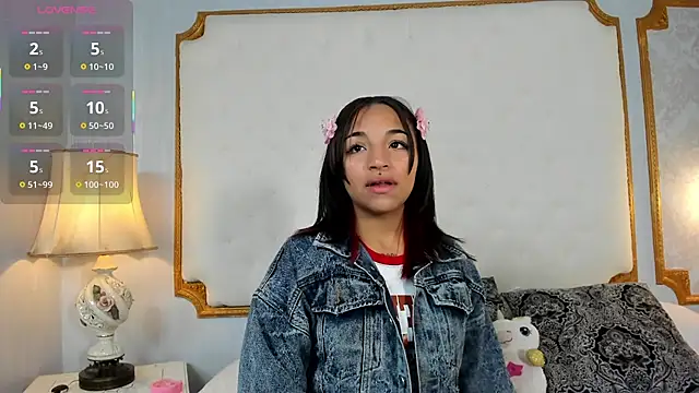 Manelyk evanss  online show from September 29, 2025, 11:05 am