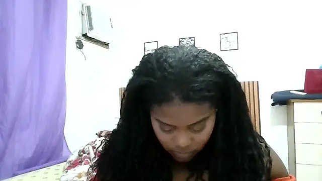 LunaSthena online show from January 18, 2026, 12:36 am