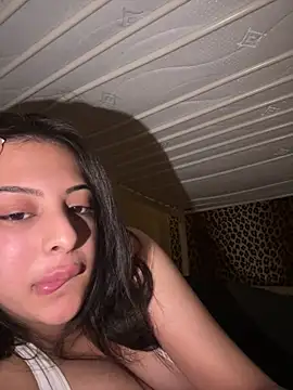 OliviaMollyy online show from September 11, 2025, 1:22 pm