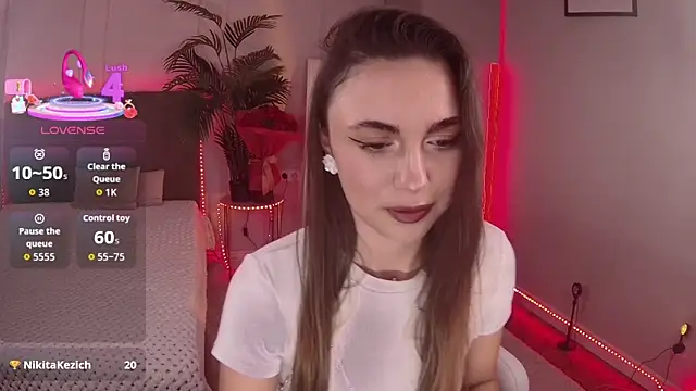 Snapshot of Leri_Star chatting on October 24, 2025, 7:13 pm Leri Star online show from October 24, 2025, 7:13 pm