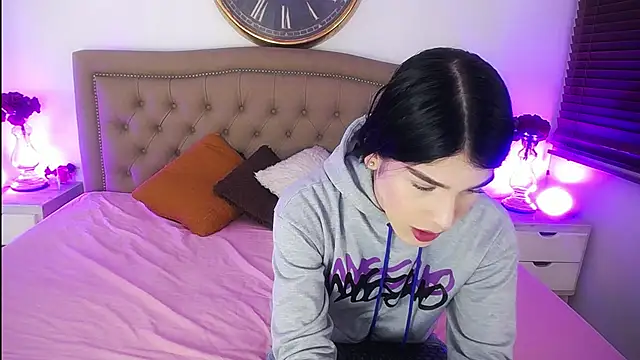 Snapshot of AuroraRicci chatting on October 11, 2025, 2:51 pm AuroraRicci online show from October 11, 2025, 2:51 pm