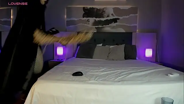 Snapshot of Isabella_glam chatting on October 8, 2025, 7:14 pm Isabella glam online show from October 8, 2025, 7:14 pm