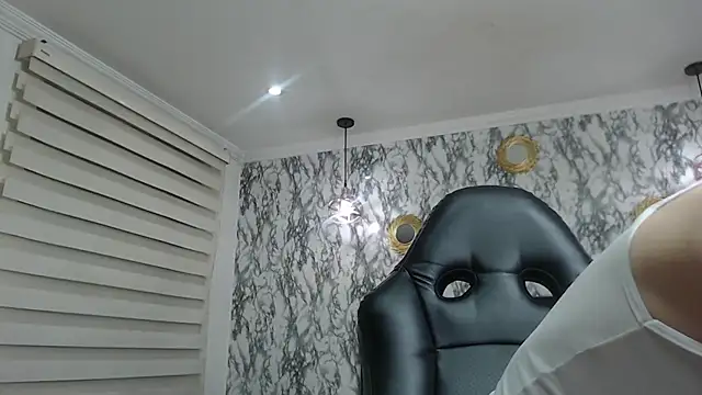 Snapshot of Dafne_castro_ chatting on November 30, 2025, 10:05 am Dafne castro online show from November 30, 2025, 10:05 am