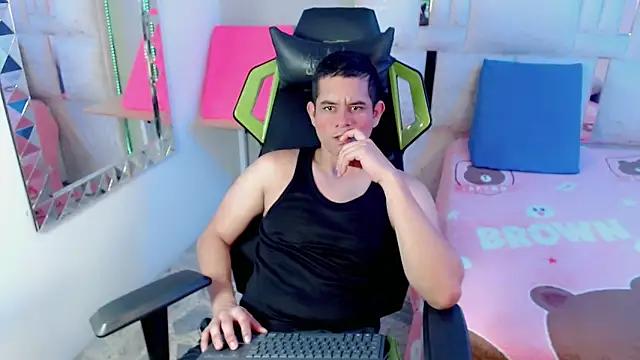 jhavii  online show from September 11, 2025, 12:27 pm