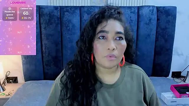 yunkeyc online show from November 25, 2025, 2:34 am