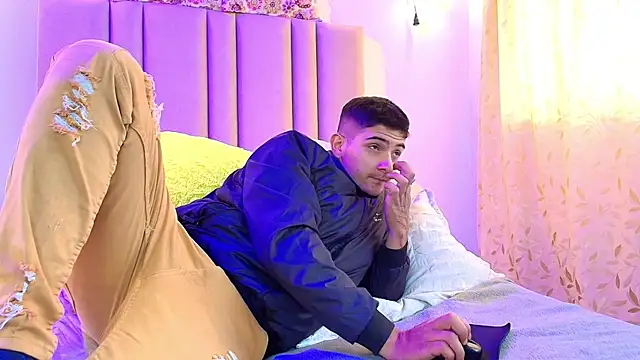 Snapshot of lilith_and_draven_nom chatting on September 27, 2025, 8:04 pm lilith and draven nom online show from September 27, 2025, 8:04 pm