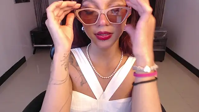 Lyynn ch online show from September 11, 2025, 10:21 pm