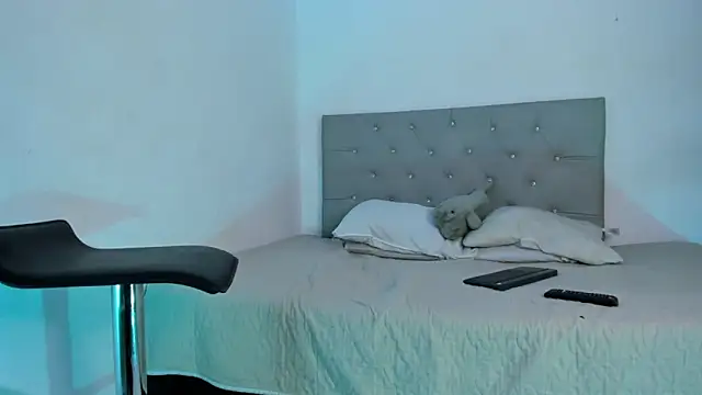 twinkDuohot online show from October 24, 2025, 2:10 am