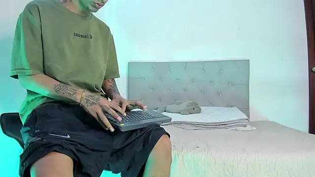 twinkDuohot online show from October 16, 2025, 4:10 am