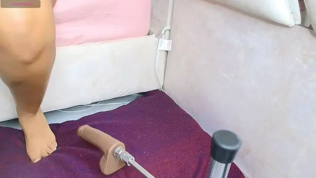 Allymdo online show from September 22, 2025, 5:19 pm