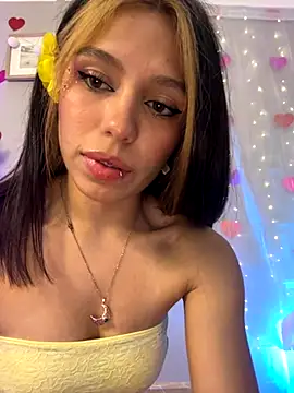 Snapshot of yourrmuse chatting on September 24, 2025, 6:09 am yourrmuse online show from September 24, 2025, 6:09 am