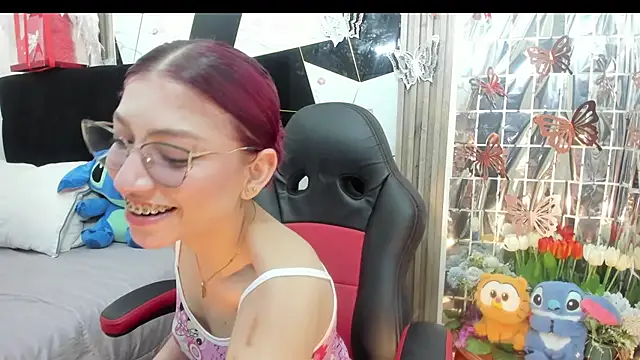 sophia arevalo online show from March 25, 2026, 3:28 am