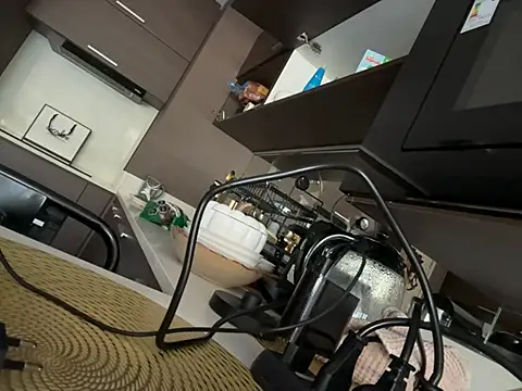 lorenamackenzie69 online show from October 12, 2025, 3:46 pm