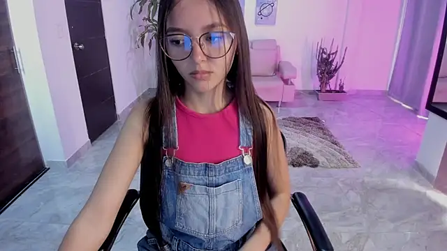 bella fox 1 online show from March 4, 2026, 3:31 pm