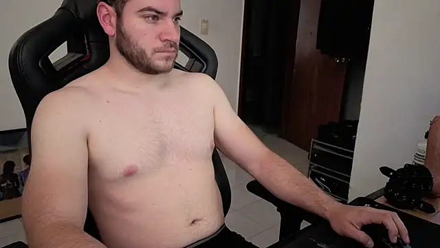 Snapshot of Paul00474 chatting on September 23, 2025, 3:52 pm Paul00474 online show from September 23, 2025, 3:52 pm