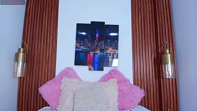 Snapshot of Emily_Vaughan chatting on October 5, 2025, 3:19 am Emily Vaughan online show from October 5, 2025, 3:19 am