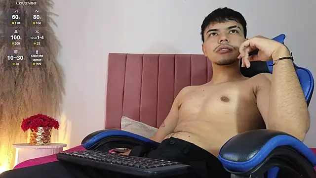 Snapshot of Snowlann chatting on October 25, 2025, 6:41 pm Snowlann online show from October 25, 2025, 6:41 pm