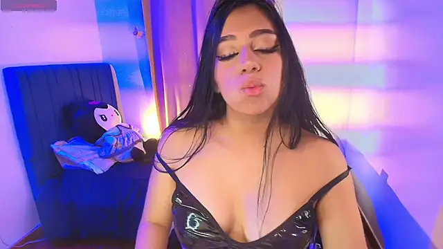 Snapshot of luna-cute chatting on September 19, 2025, 4:55 pm luna-cute online show from September 19, 2025, 4:55 pm