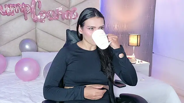 Snapshot of samiradoll chatting on October 24, 2025, 4:22 am samiradoll online show from October 24, 2025, 4:22 am