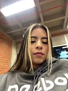 Snapshot of Silvana_Rodriguez_ chatting on October 1, 2025, 10:57 pm Silvana Rodriguez  online show from October 1, 2025, 10:57 pm