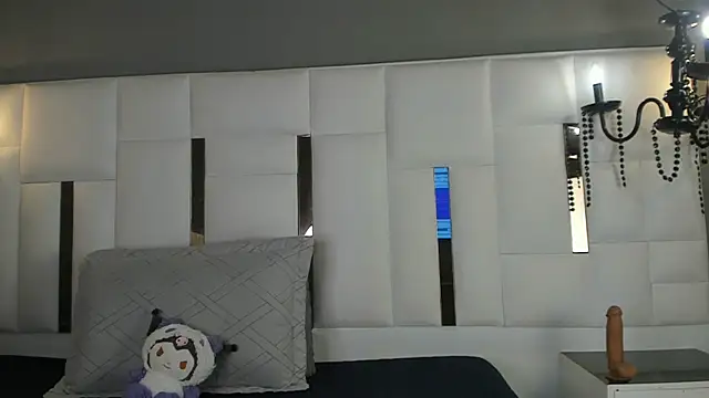 Snapshot of MAGIC_CLOEH chatting on October 23, 2025, 7:34 pm MAGIC CLOEH online show from October 23, 2025, 7:34 pm