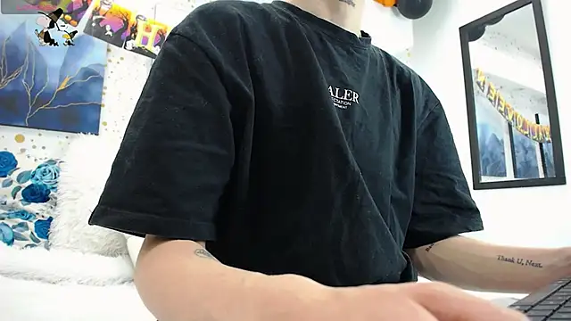 ArianaSantana online show from November 3, 2025, 12:53 pm