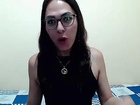 missblu online show from December 1, 2025, 2:40 pm