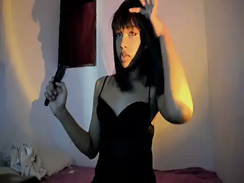 calliedemon  online show from June 19, 2026, 3:51 pm