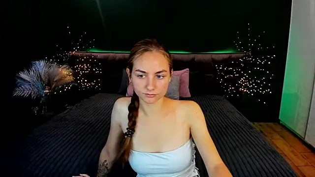 Snapshot of MilaAddams chatting on September 21, 2025, 5:45 am MilaAddams online show from September 21, 2025, 5:45 am