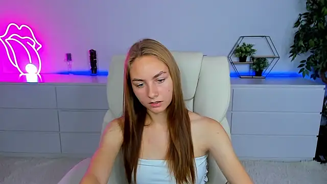 Snapshot of MilaAddams chatting on September 20, 2025, 5:45 am MilaAddams online show from September 20, 2025, 5:45 am