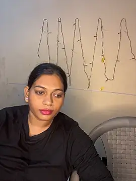 Kristyqueen online show from September 18, 2025, 10:35 pm