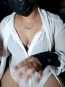 Sexy Anshika online show from July 17, 2026, 9:17 am