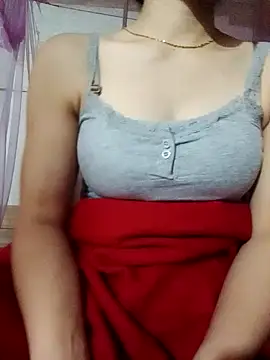 LucyyLy online show from November 2, 2025, 5:45 am