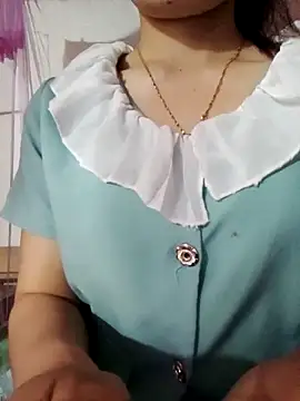 Snapshot of LucyyLy chatting on October 14, 2025, 2:12 am LucyyLy online show from October 14, 2025, 2:12 am