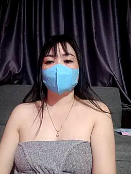 ChunkyLy online show from September 10, 2025, 2:27 pm