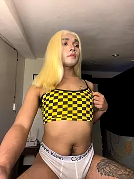 sissielil online show from September 17, 2025, 8:05 am