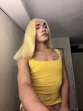 sissielil online show from September 19, 2025, 2:21 pm