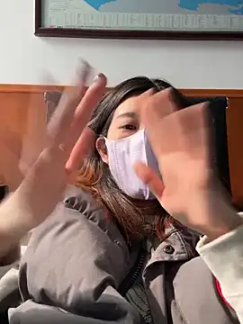 Snapshot of Lulu125216 chatting on October 27, 2025, 4:35 am Lulu125216 online show from October 27, 2025, 4:35 am