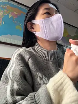 Snapshot of Lulu125216 chatting on October 26, 2025, 7:31 am Lulu125216 online show from October 26, 2025, 7:31 am