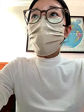 Snapshot of Lulu125216 chatting on November 5, 2025, 4:59 am Lulu125216 online show from November 5, 2025, 4:59 am