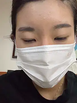 Snapshot of Lulu125216 chatting on October 9, 2025, 5:19 am Lulu125216 online show from October 9, 2025, 5:19 am