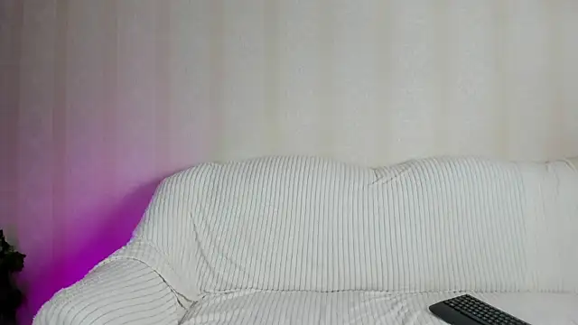 Snapshot of DanaJonson chatting on October 14, 2025, 8:48 am DanaJonson online show from October 14, 2025, 8:48 am