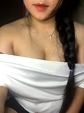 Linhmai bb online show from October 10, 2025, 3:35 pm