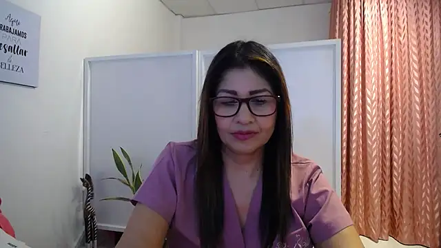 Snapshot of Manuela_lara_ chatting on October 29, 2025, 4:28 pm Manuela lara  online show from October 29, 2025, 4:28 pm