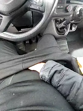 Snapshot of hpp66 chatting on October 29, 2025, 12:04 pm hpp66 online show from October 29, 2025, 12:04 pm