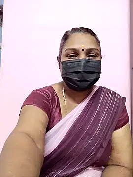 Snapshot of Tamil_Azhaghi25 chatting on October 23, 2025, 5:44 pm Tamil Azhaghi25 online show from October 23, 2025, 5:44 pm