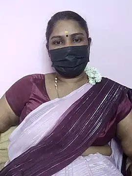 Snapshot of Tamil_Azhaghi25 chatting on October 27, 2025, 5:58 pm Tamil Azhaghi25 online show from October 27, 2025, 5:58 pm