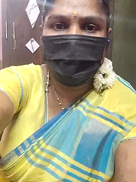 Snapshot of Tamil_Azhaghi25 chatting on October 4, 2025, 5:14 pm Tamil Azhaghi25 online show from October 4, 2025, 5:14 pm