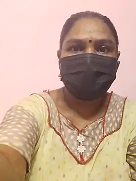 Snapshot of Tamil_Azhaghi25 chatting on October 15, 2025, 1:41 pm Tamil Azhaghi25 online show from October 15, 2025, 1:41 pm